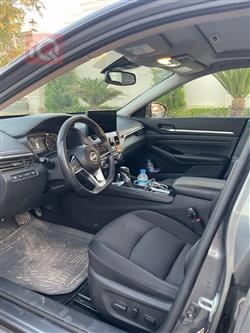 نيسان ألتيما